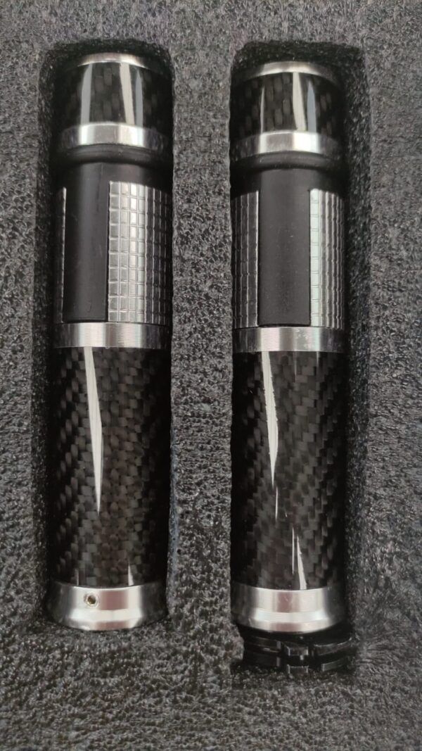 PU?OS CON FIBRA DE CARBONO CON TUBO MOBIL DOBLE CHICOTE PLATA